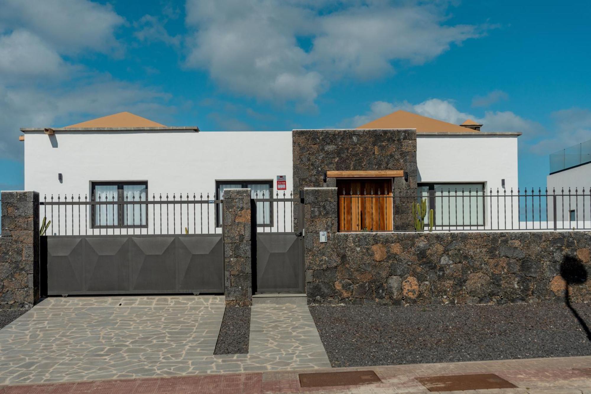 Seascape Heated Pool, Air-Con, View, Adult Only Lägenhet Corralejo Exteriör bild